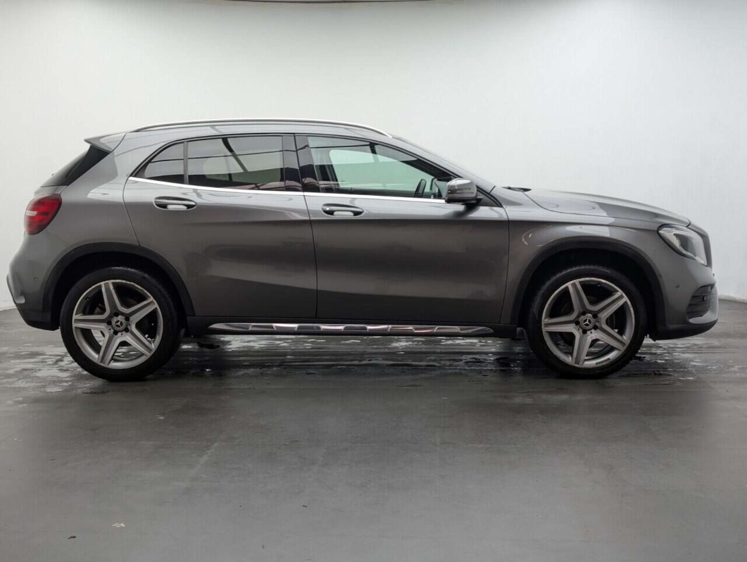 Used Mercedes-Benz GLA 2018 for sale - 77713765: Photo 9