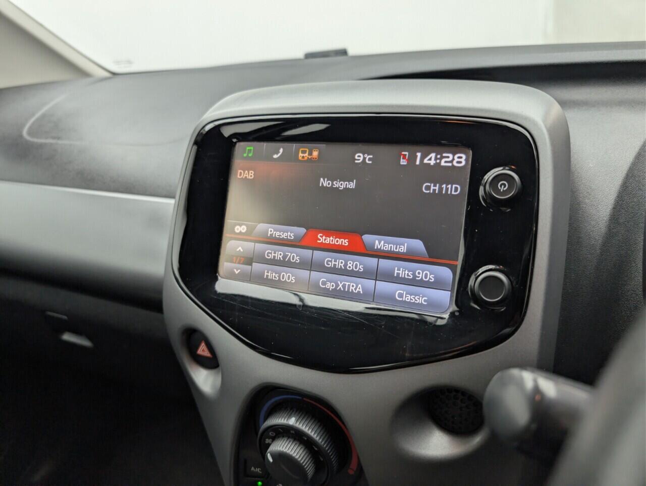 Used Toyota AYGO 2018 for sale - 76735363: Photo 13