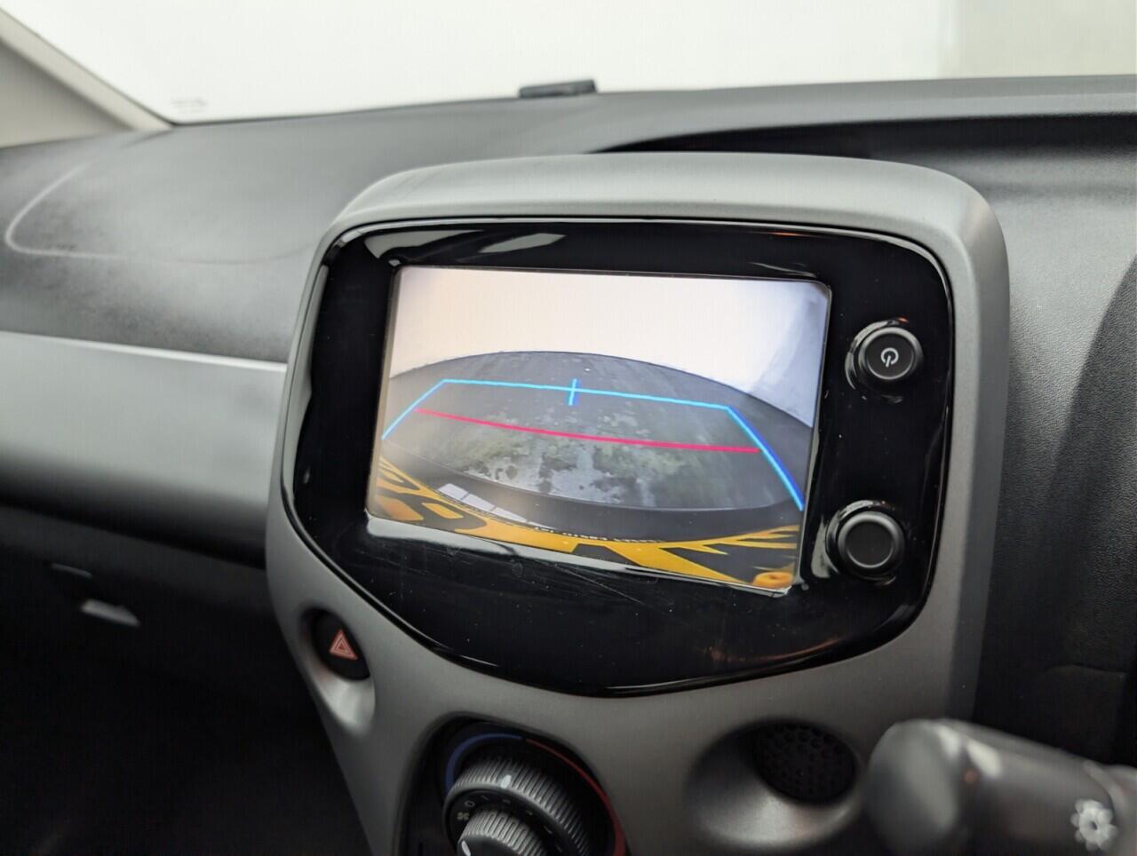 Used Toyota AYGO 2018 for sale - 76735363: Photo 15