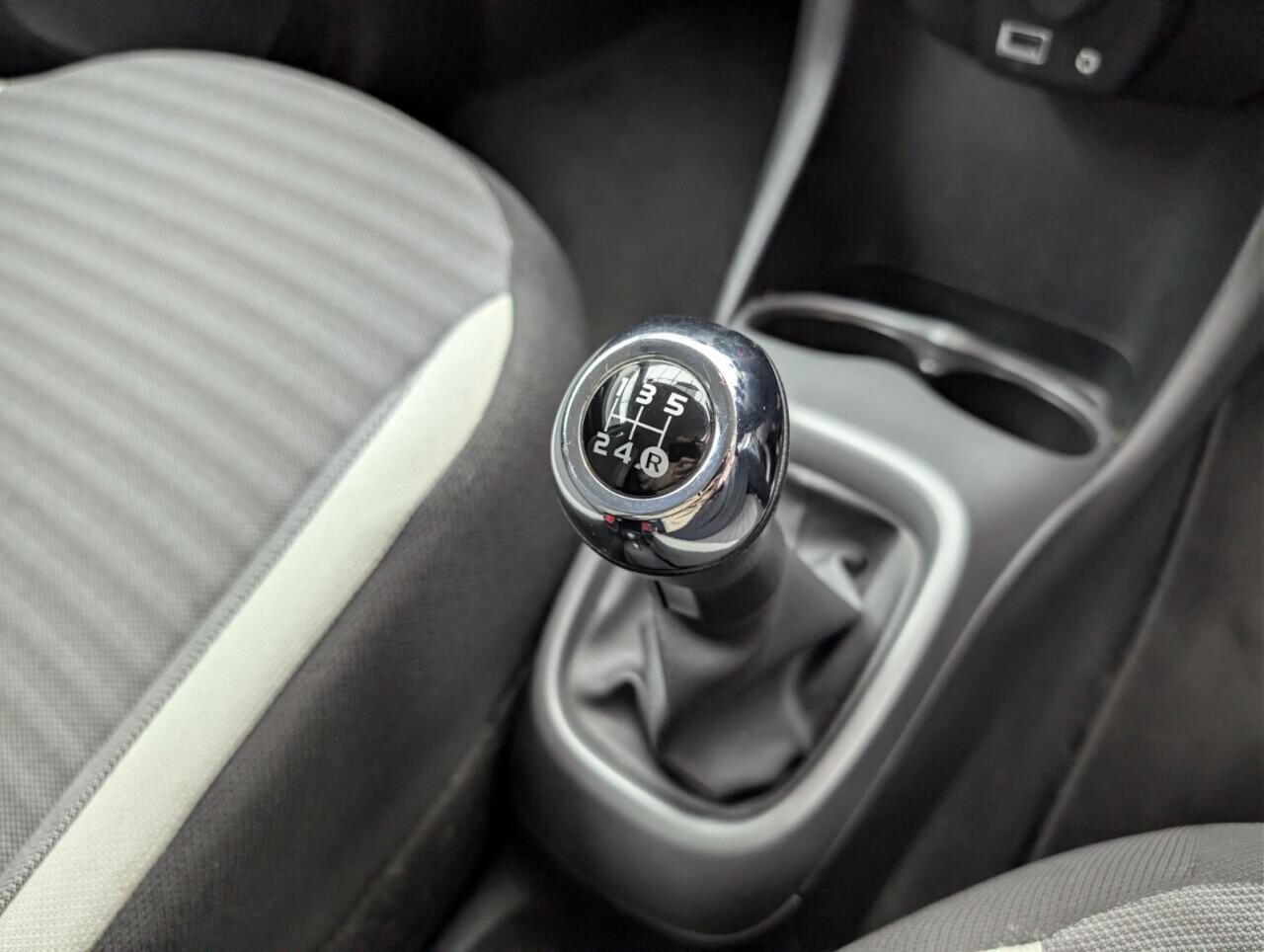 Used Toyota AYGO 2018 for sale - 76735363: Photo 17