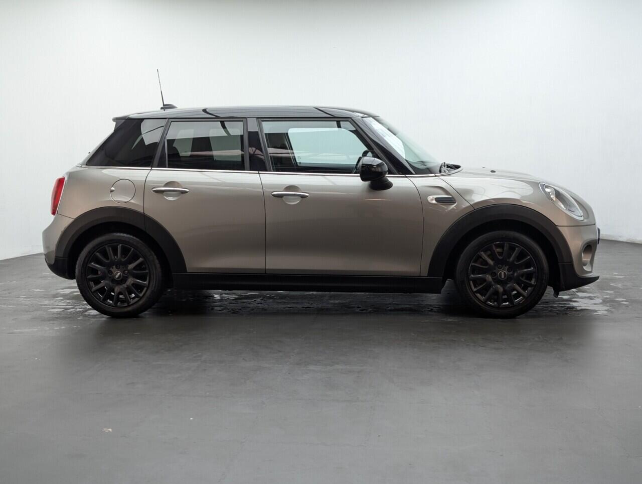 Used MINI Hatch 2016 for sale - 76424434: Photo 9