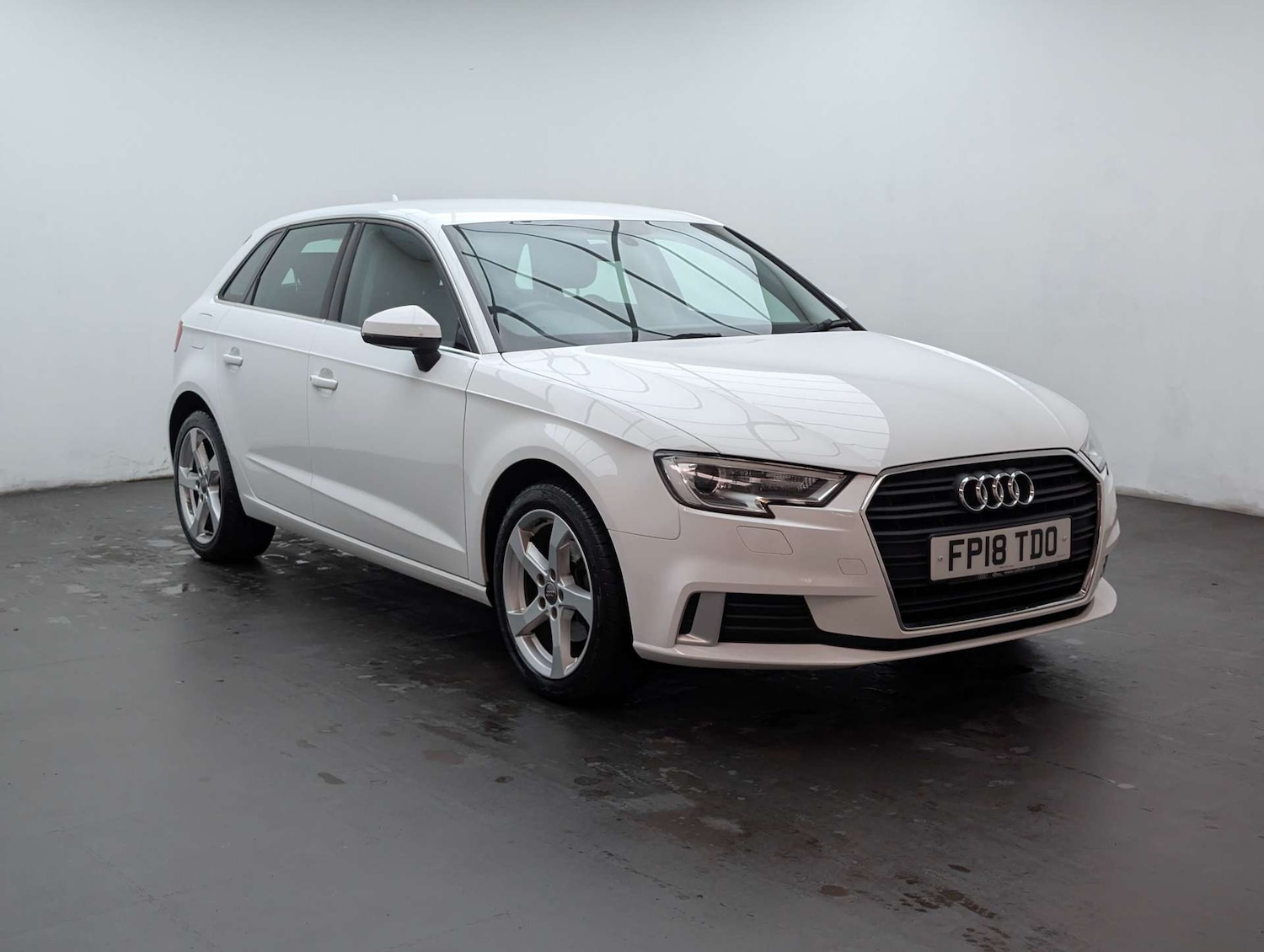 Used Audi A3 2018 for sale - 78044956: Photo 2