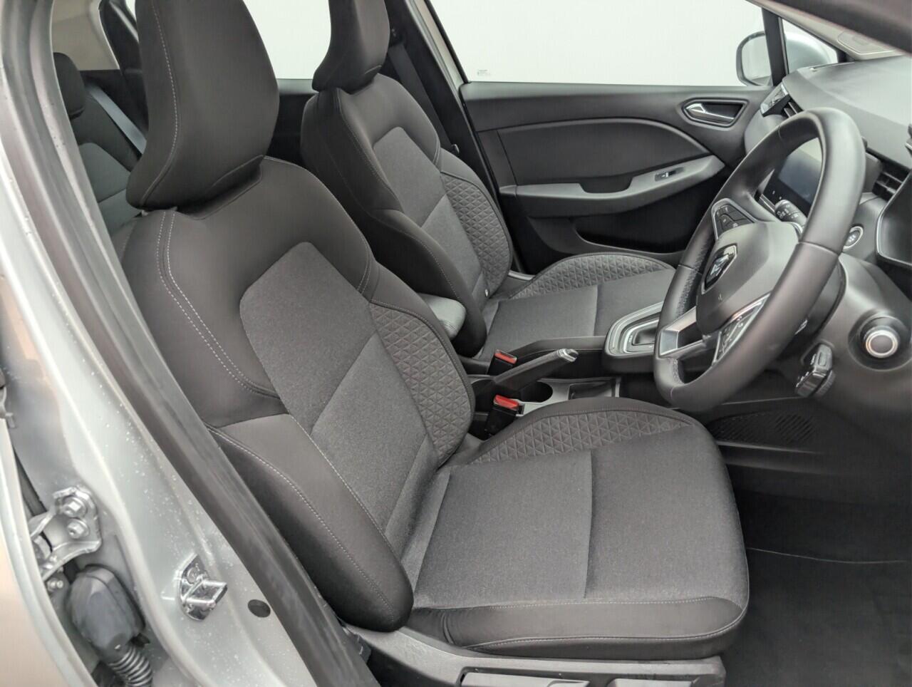 Used Renault Clio 2022 for sale - 76423469: Photo 24