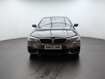 Used BMW 5 Series 2018 for sale - 76423419: Photo