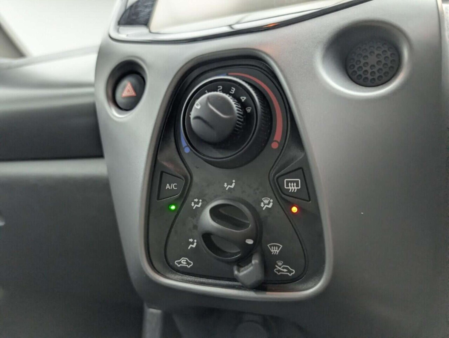 Used Toyota AYGO 2018 for sale - 77713621: Photo 16