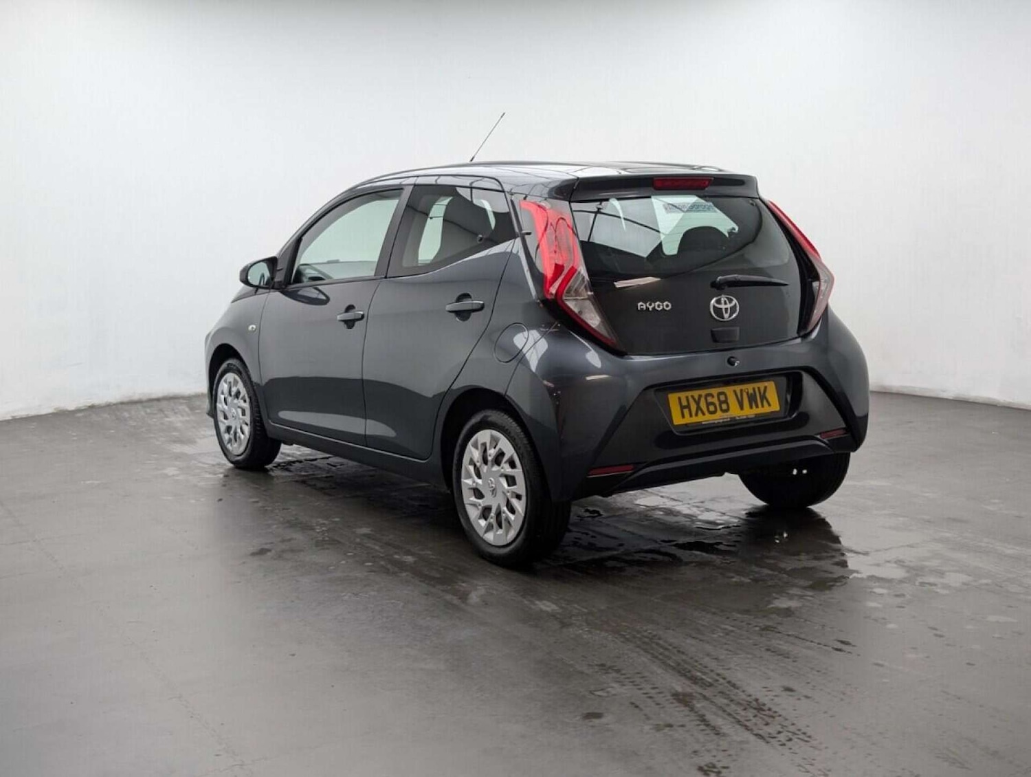 Used Toyota AYGO 2018 for sale - 77713621: Photo 6