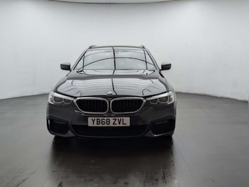Used BMW 5 Series 2019 for sale - 77713860: Photo