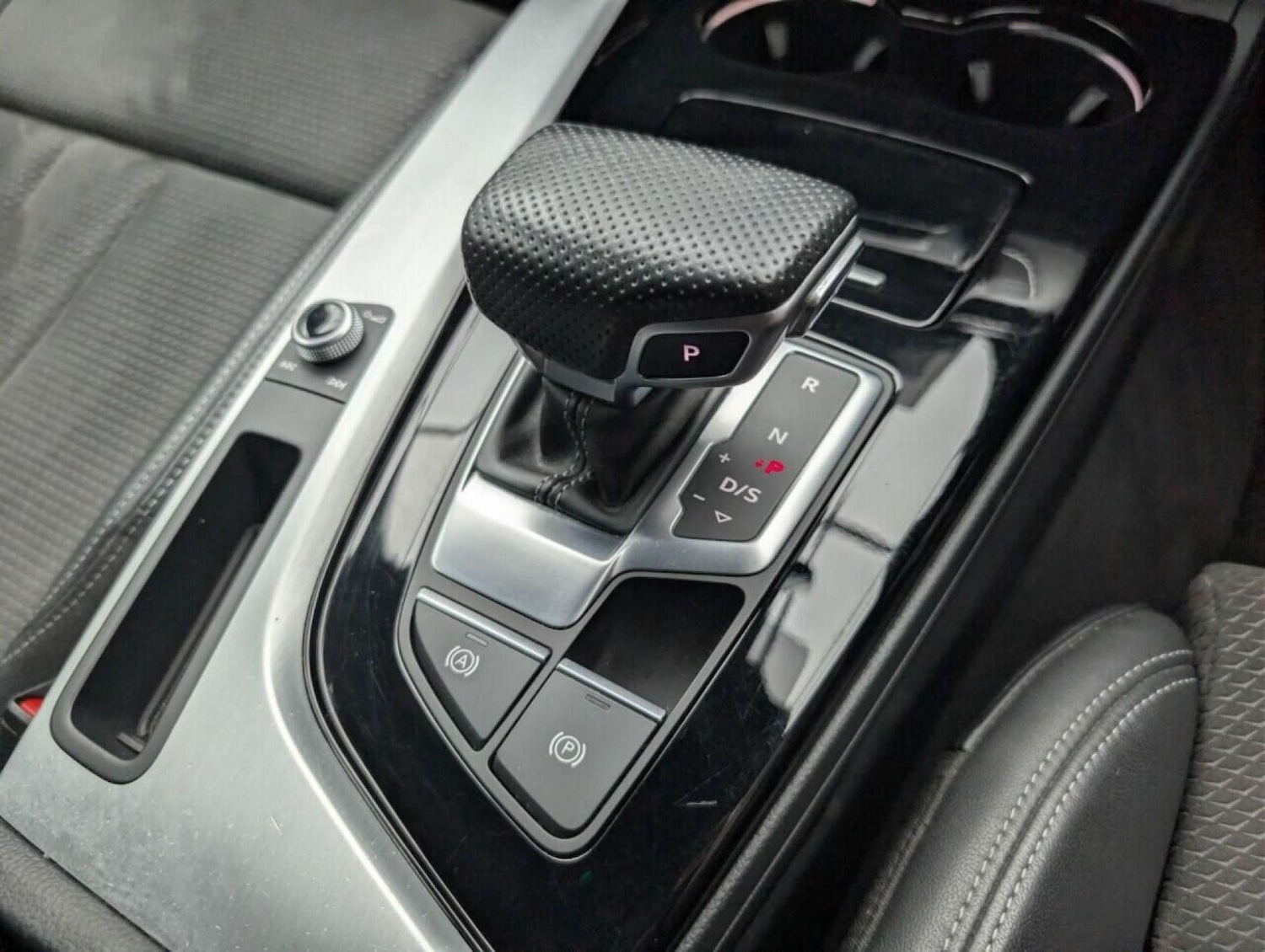 Used Audi A4 2020 for sale - 77713127: Photo 15