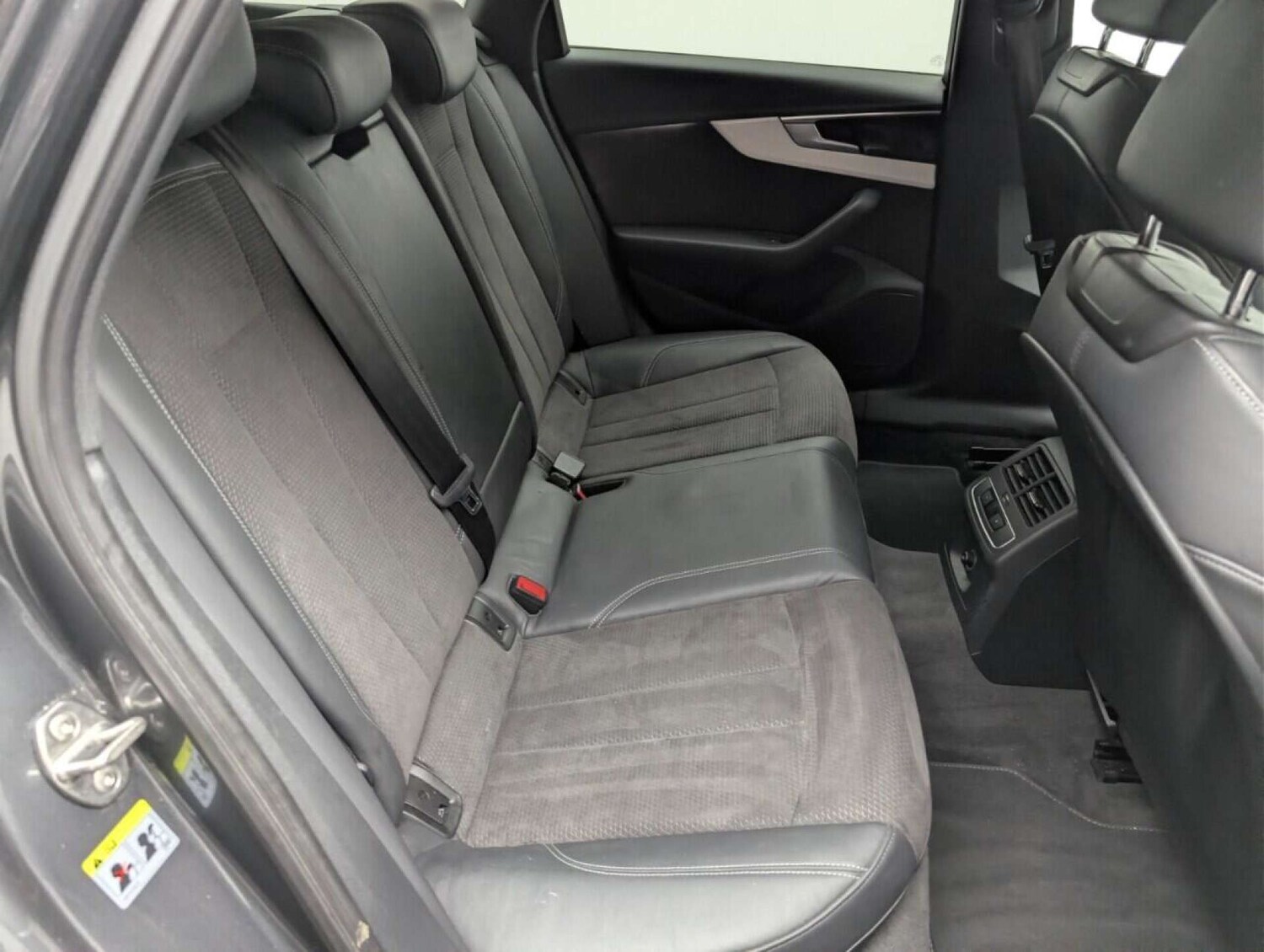 Used Audi A4 2020 for sale - 77713127: Photo 23