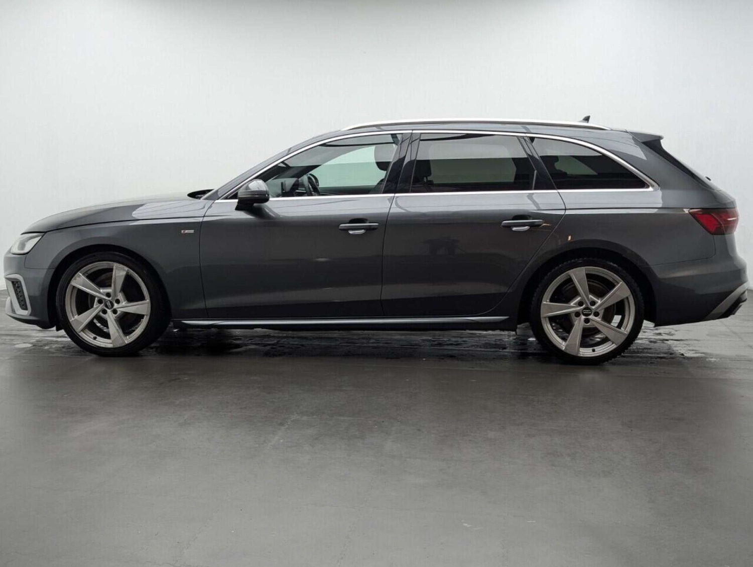 Used Audi A4 2020 for sale - 77713127: Photo 5