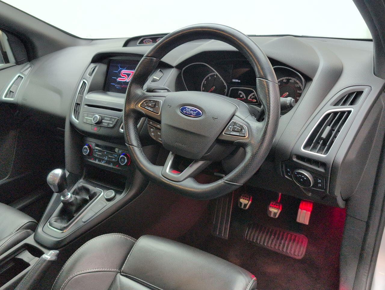 Used Ford Focus 2018 for sale - 76424766: Photo 11