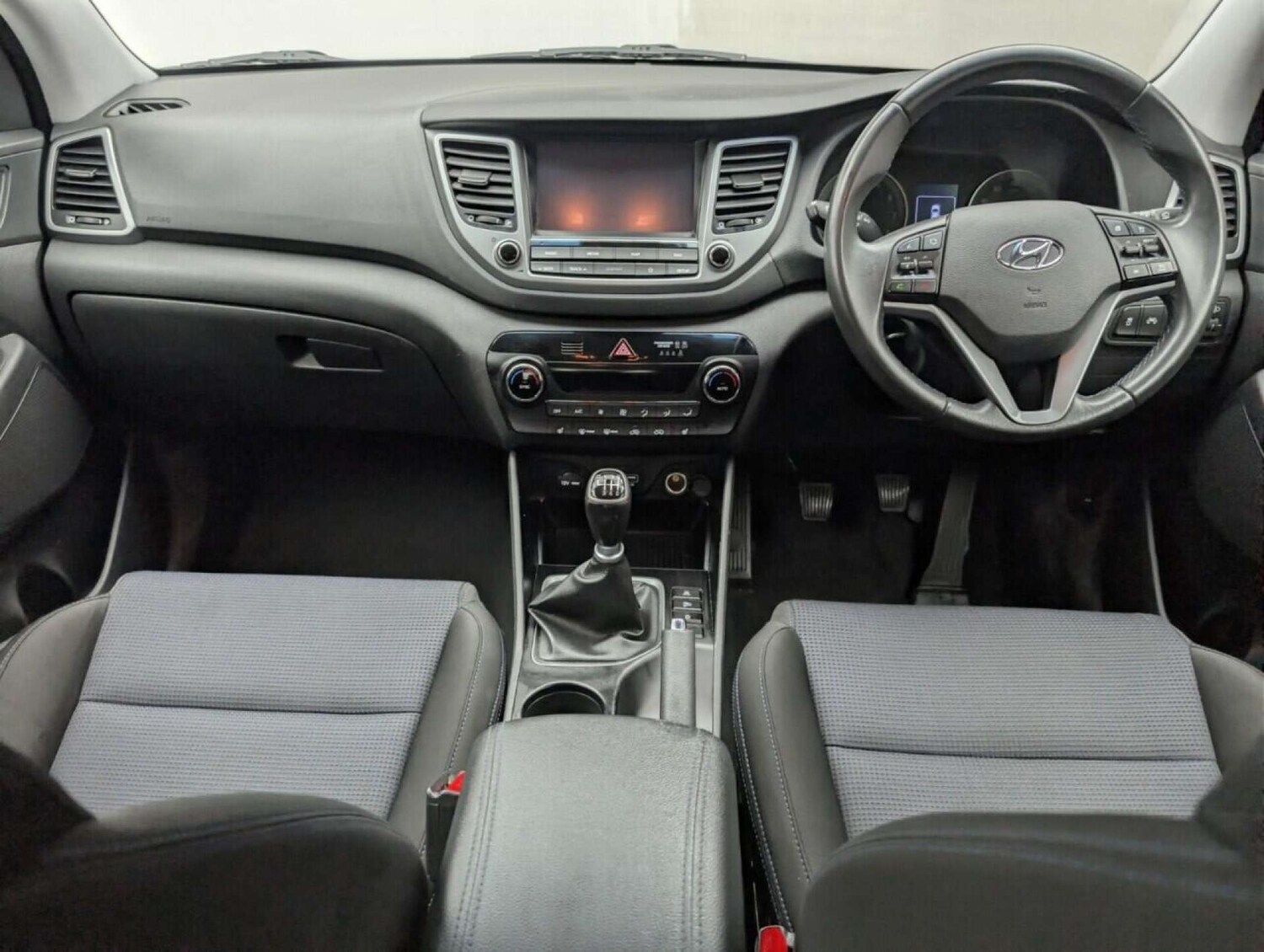 Used Hyundai TUCSON 2018 for sale - 77713081: Photo 22