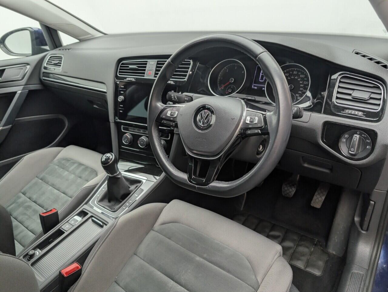 Used Volkswagen Golf 2019 for sale - 76425650: Photo 11