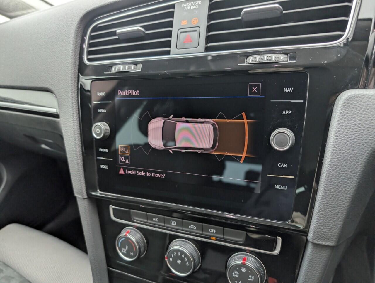 Used Volkswagen Golf 2019 for sale - 76425650: Photo 15