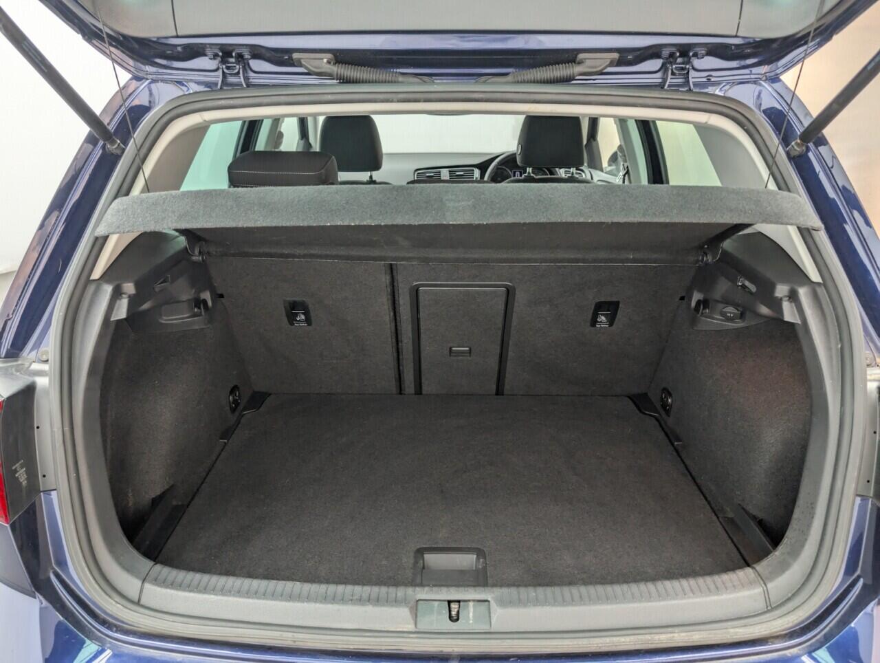 Used Volkswagen Golf 2019 for sale - 76425650: Photo 26