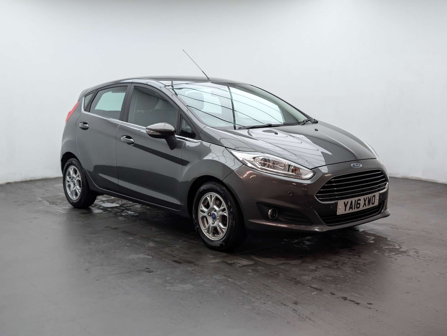Used Ford Fiesta 2016 for sale - 77988201: Photo 2