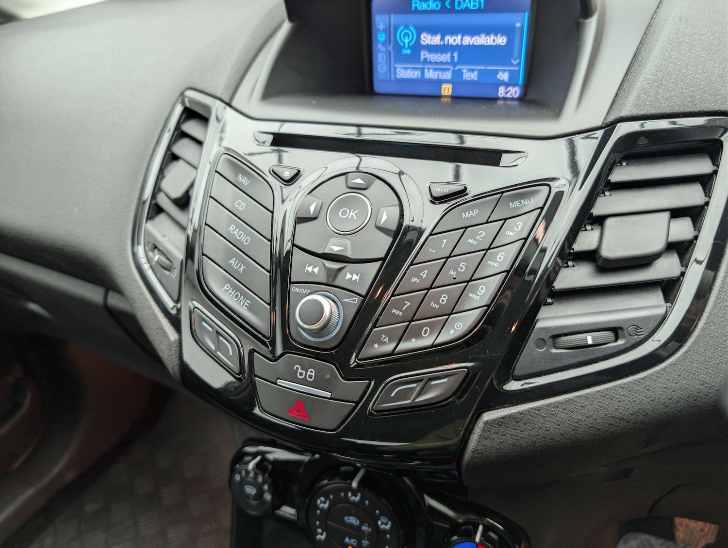 Used Ford Fiesta 2016 for sale - 77988201: Photo 26