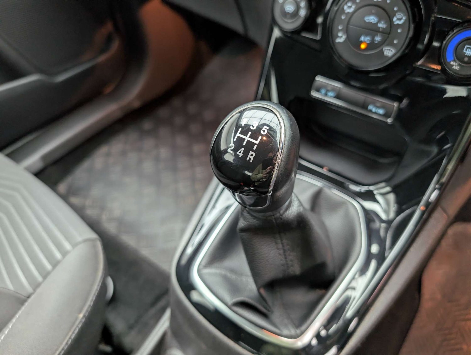 Used Ford Fiesta 2016 for sale - 77988201: Photo 27