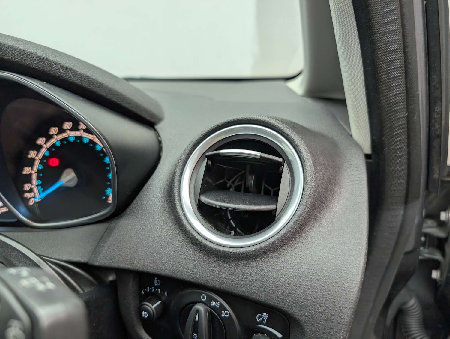 Used Ford Fiesta 2016 for sale - 77988201: Photo 33