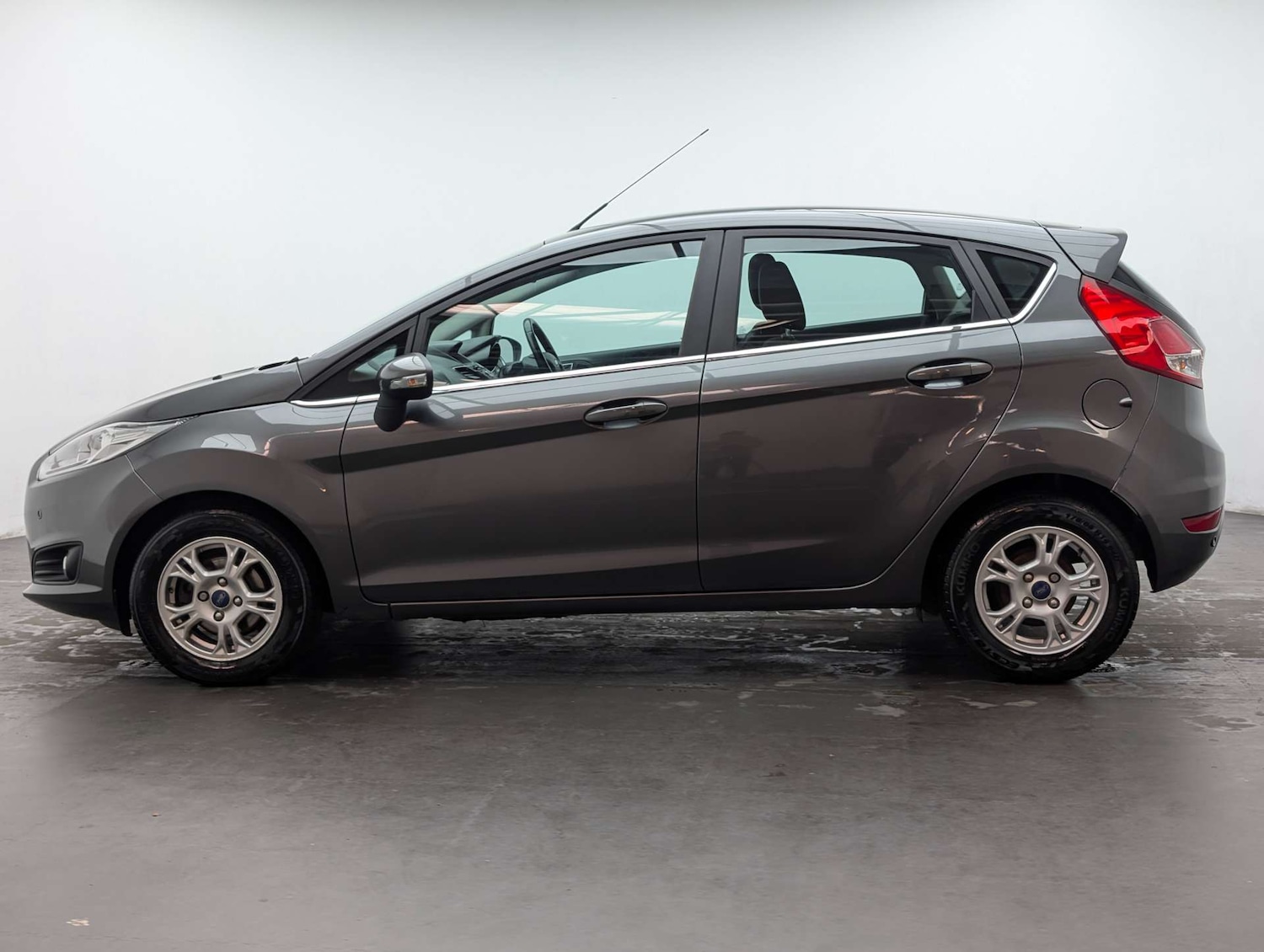 Used Ford Fiesta 2016 for sale - 77988201: Photo 6