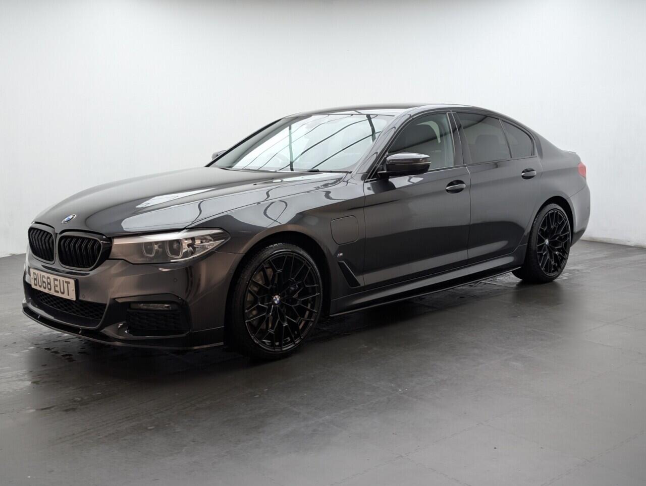 Used BMW 5 Series 2018 for sale - 77057272: Photo 4