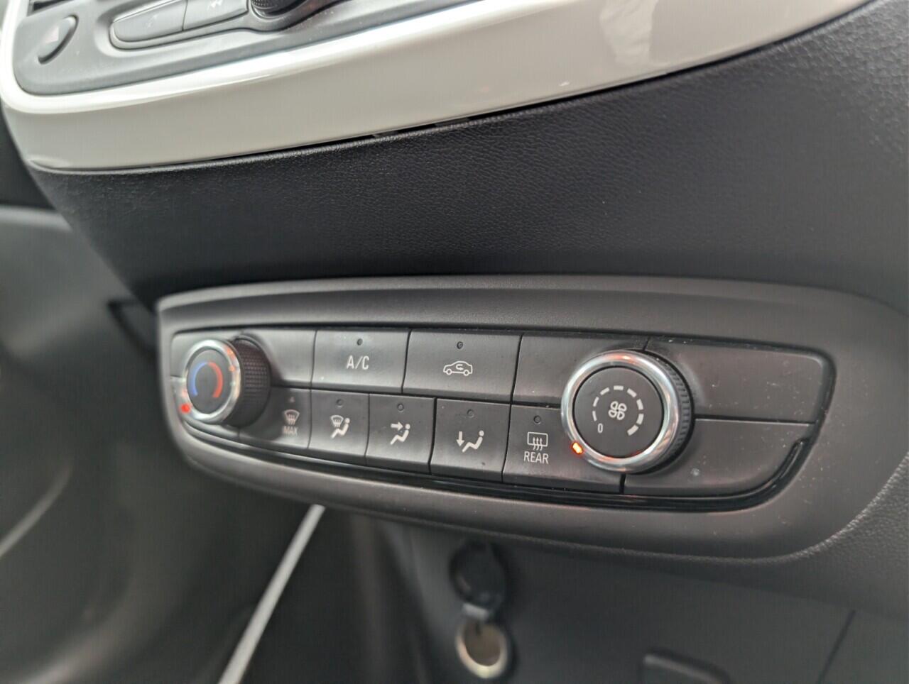 Used Vauxhall Crossland X 2020 for sale - 76424752: Photo 15