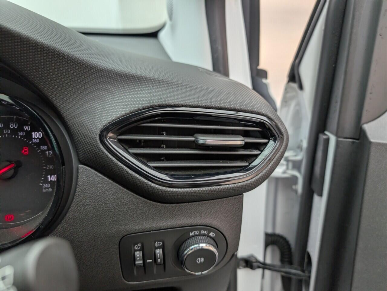 Used Vauxhall Crossland X 2020 for sale - 76424752: Photo 18