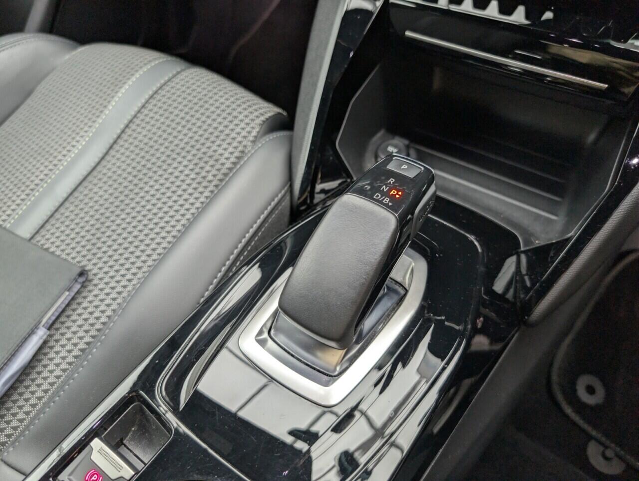 Used Peugeot E-208 2021 for sale - 76472357: Photo 17