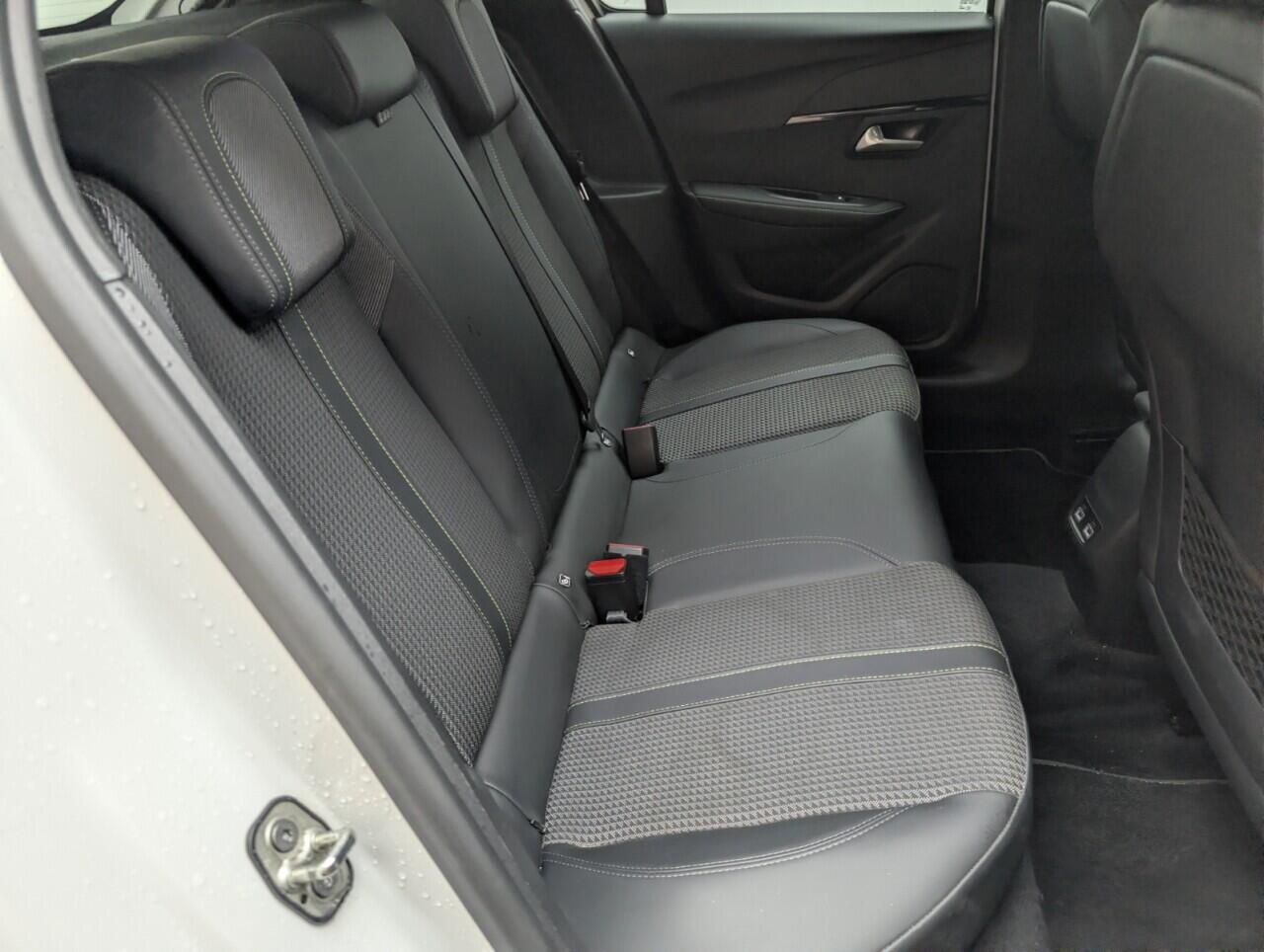 Used Peugeot E-208 2021 for sale - 76472357: Photo 25