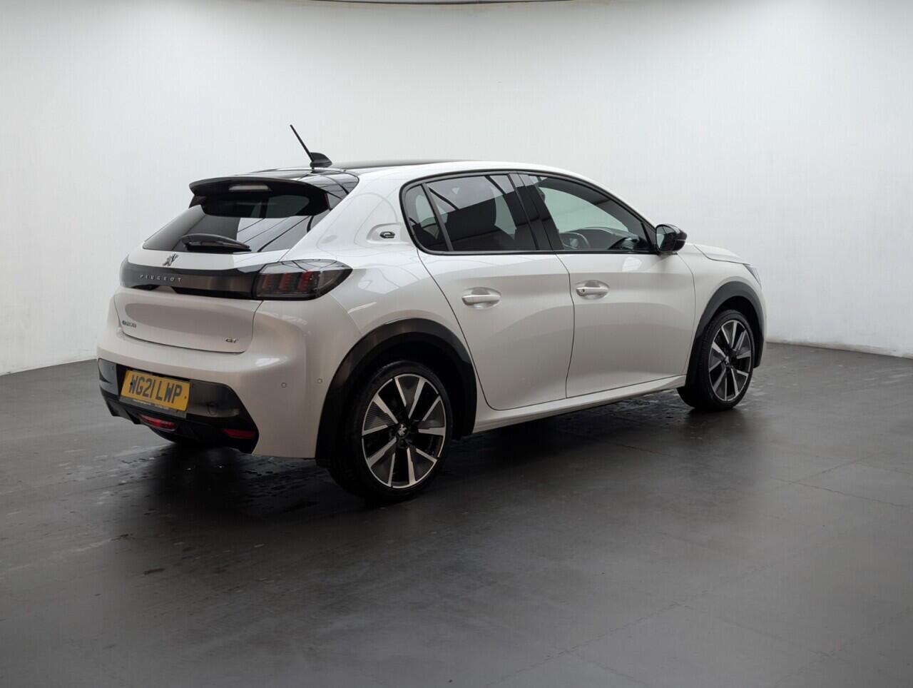 Used Peugeot E-208 2021 for sale - 76472357: Photo 8