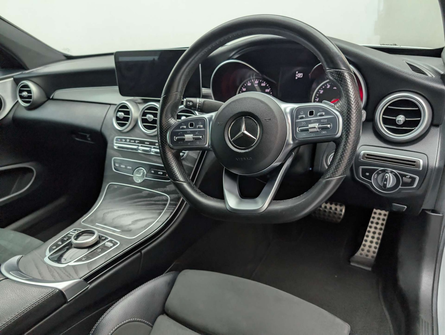 Used Mercedes-Benz C Class 2019 for sale - 77998508: Photo 17