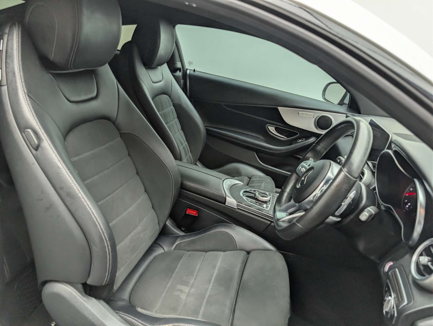 Used Mercedes-Benz C Class 2019 for sale - 77998508: Photo 27