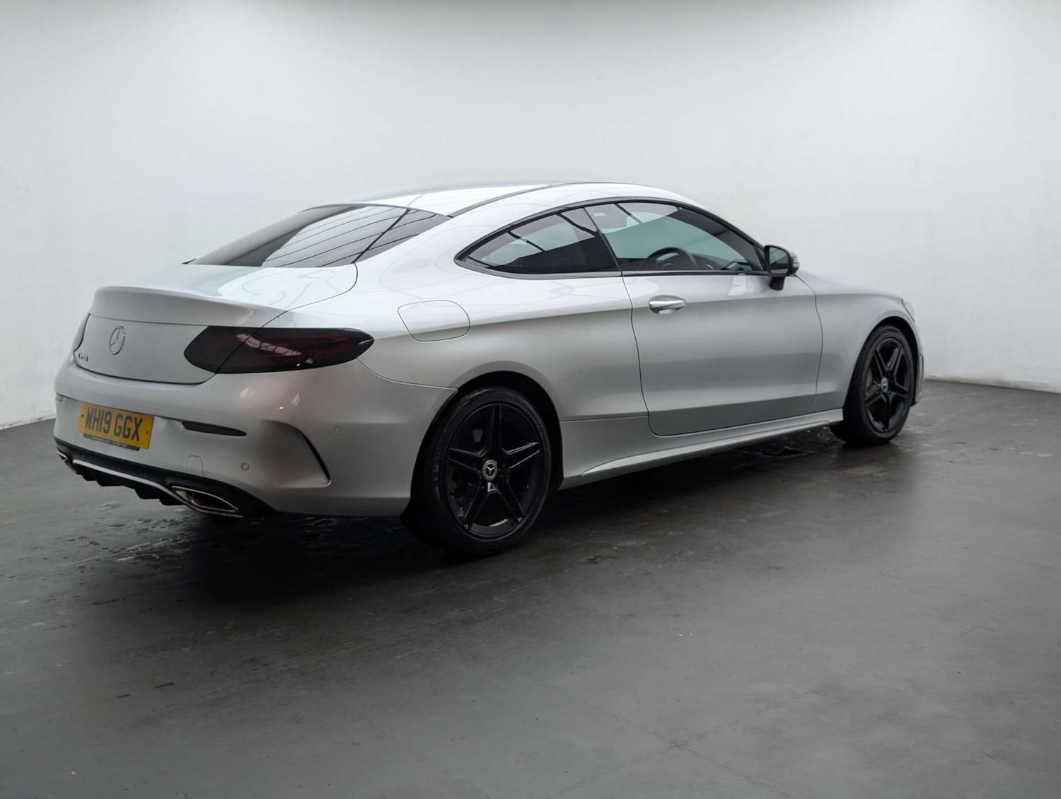 Used Mercedes-Benz C Class 2019 for sale - 77998508: Photo 3