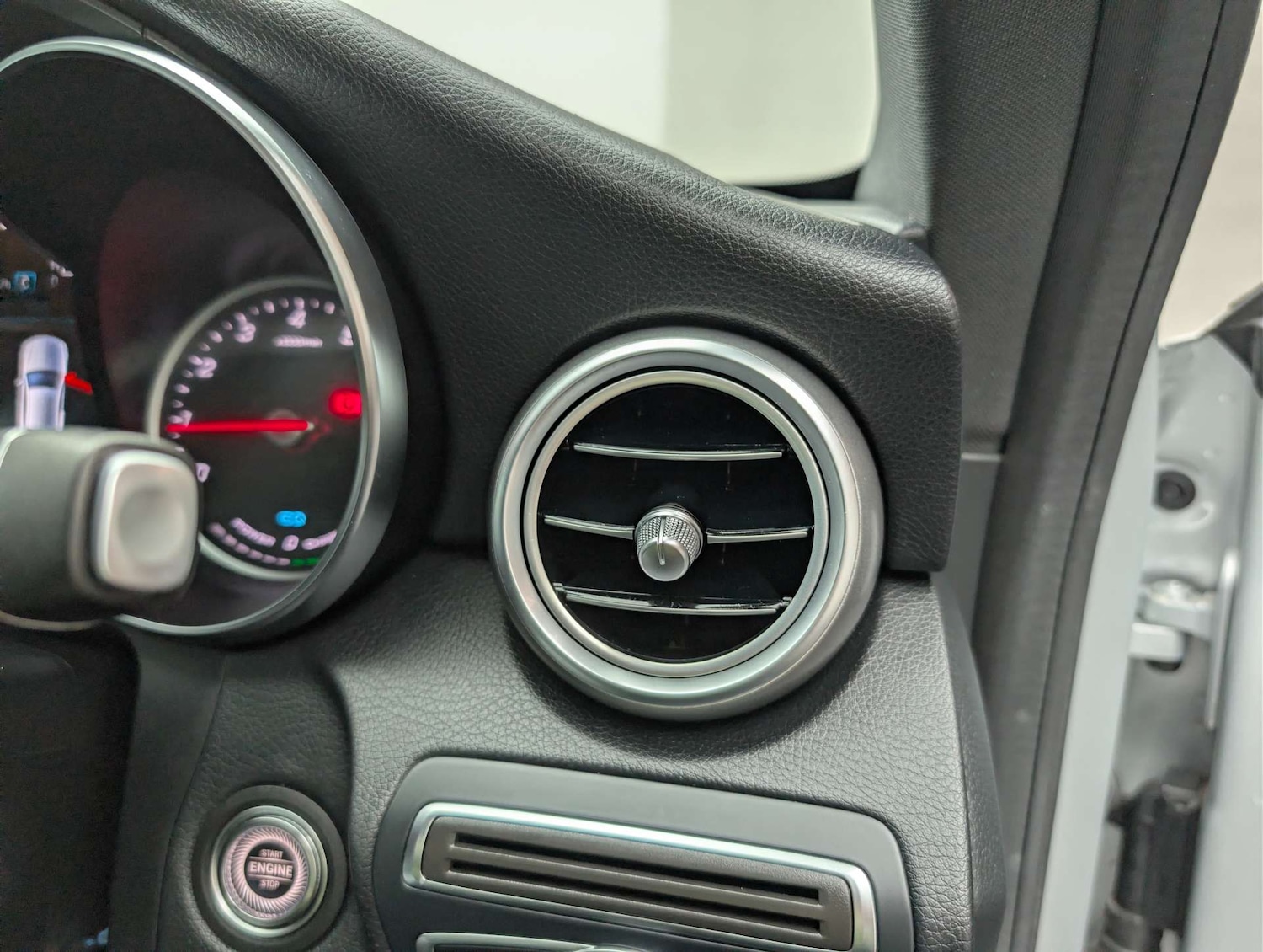 Used Mercedes-Benz C Class 2019 for sale - 77998508: Photo 33