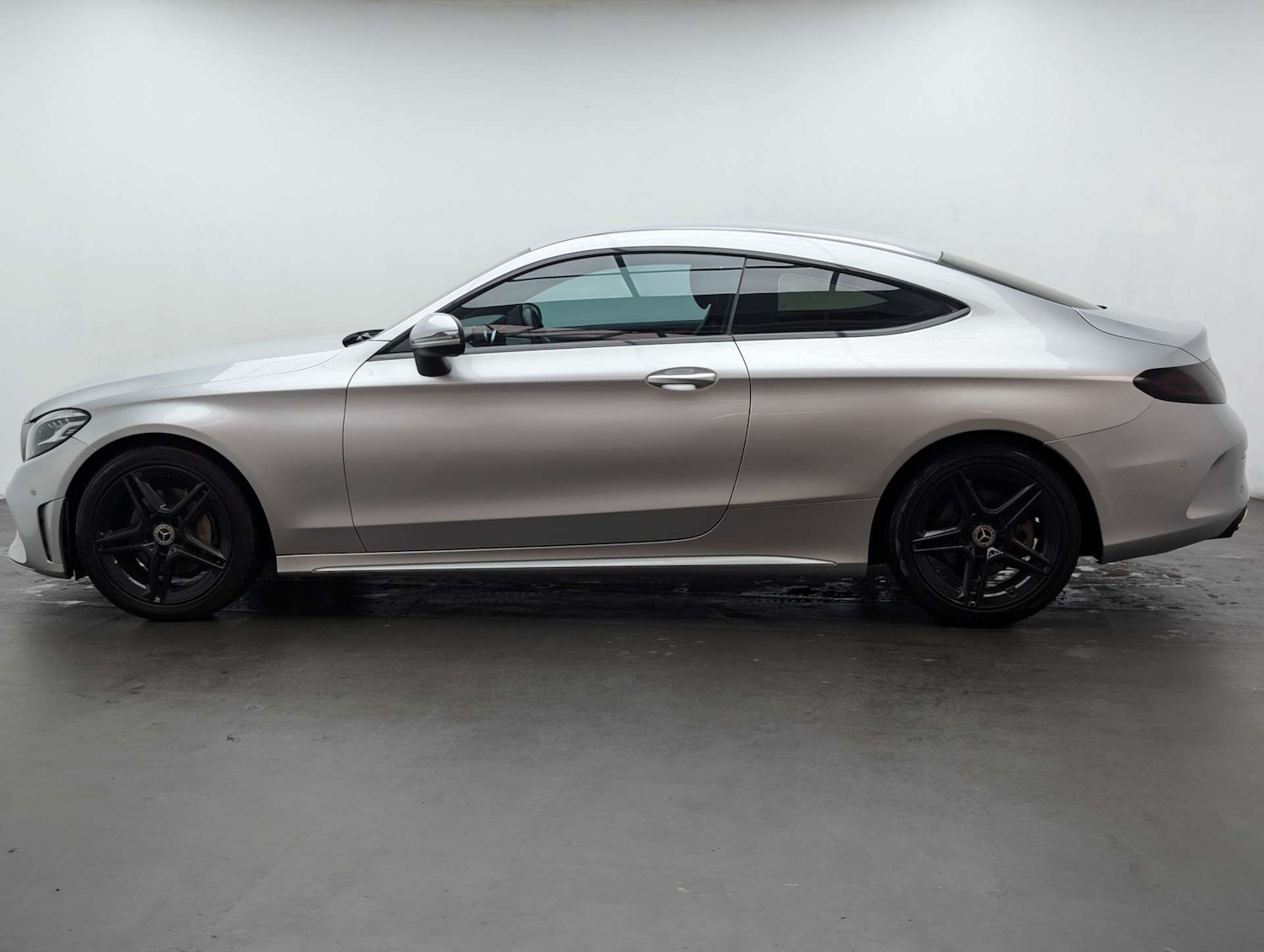 Used Mercedes-Benz C Class 2019 for sale - 77998508: Photo 5