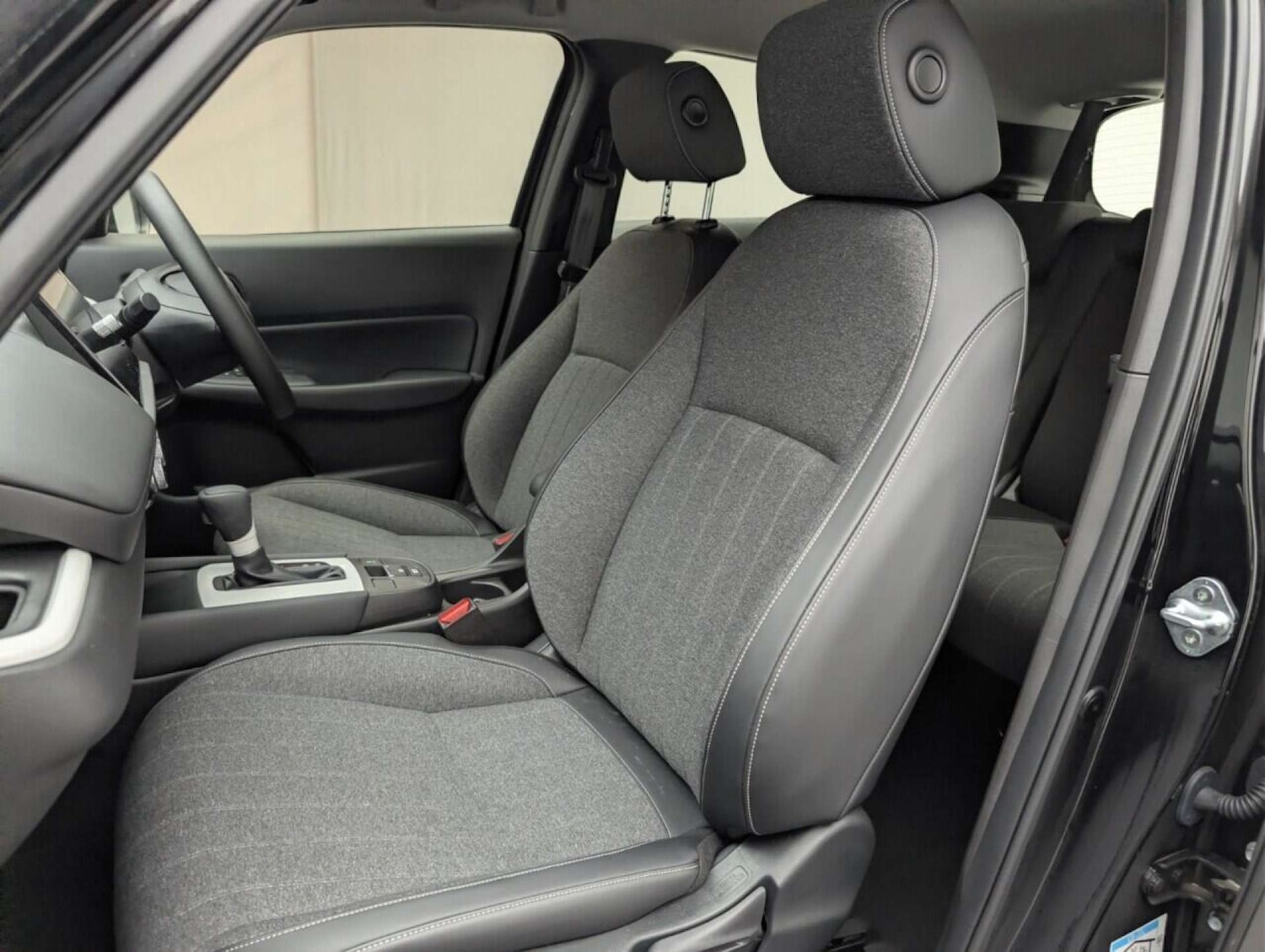 Used Honda Jazz 2023 for sale - 77713340: Photo 25