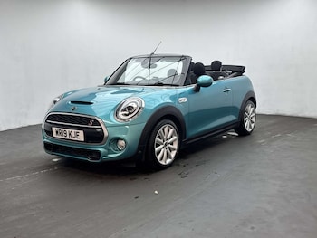 Used MINI Convertible 2019 for sale - 79210593: Photo