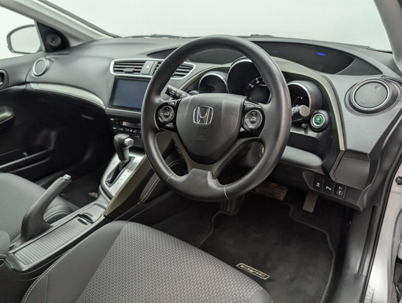 Used Honda Civic 2015 for sale - 76607871: Photo 11