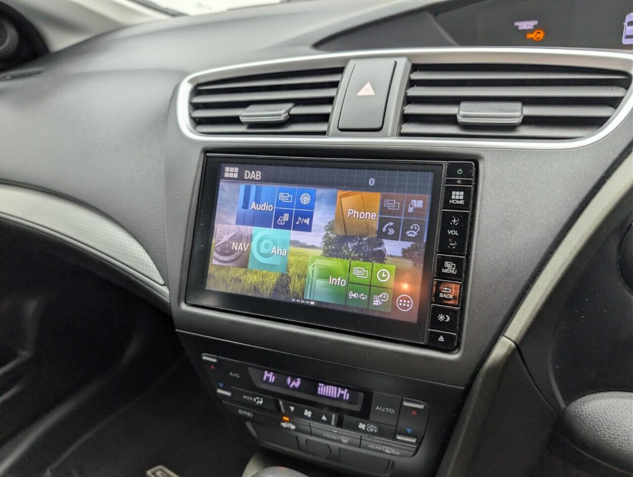 Used Honda Civic 2015 for sale - 76607871: Photo 14