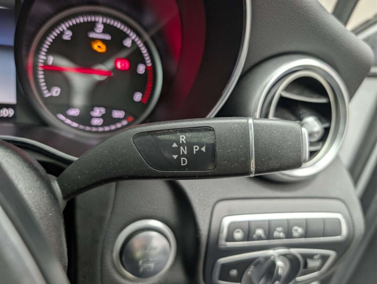 Used Mercedes-Benz GLC 2018 for sale - 77714142: Photo 16