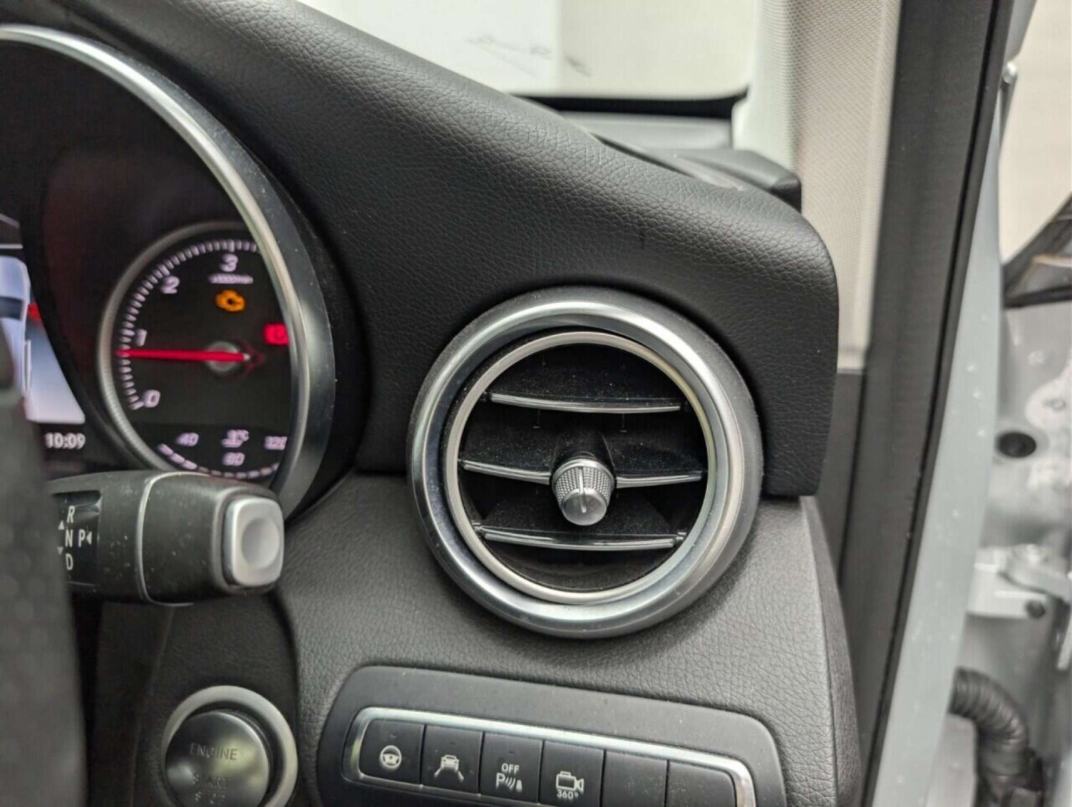 Used Mercedes-Benz GLC 2018 for sale - 77714142: Photo 18