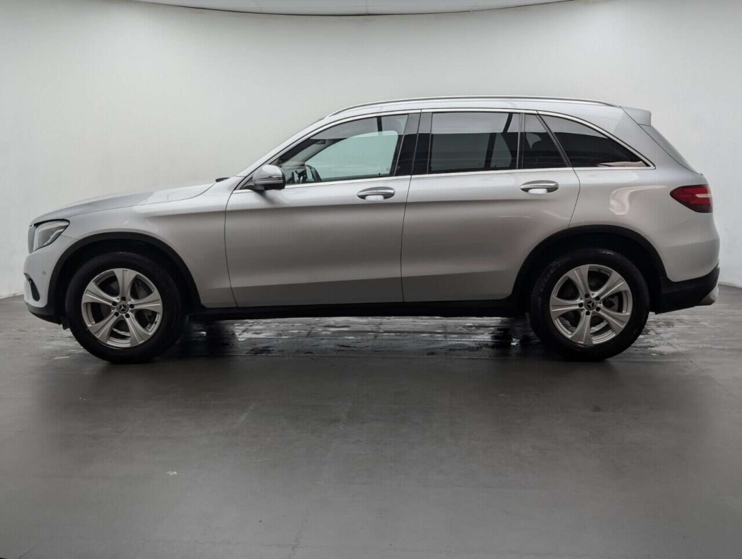 Used Mercedes-Benz GLC 2018 for sale - 77714142: Photo 5