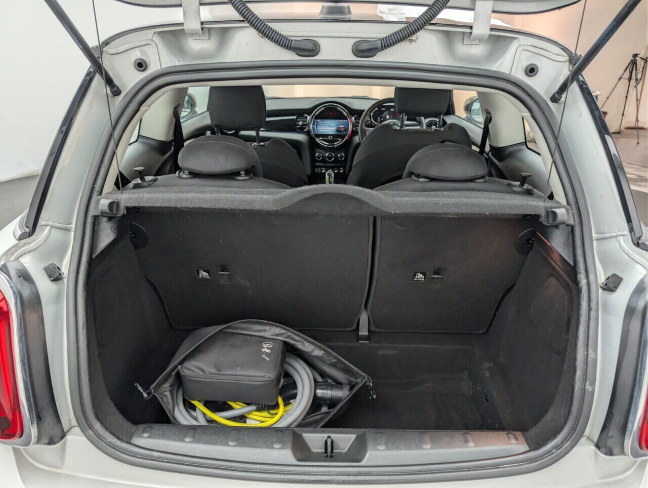 Used MINI Electric Hatch 2021 for sale - 76473309: Photo 24