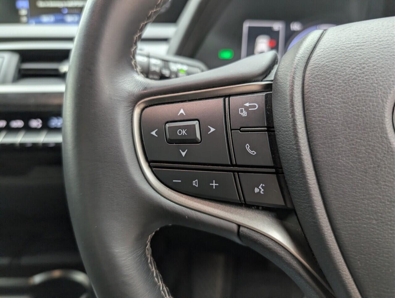 Used Lexus UX 2022 for sale - 76657849: Photo 17