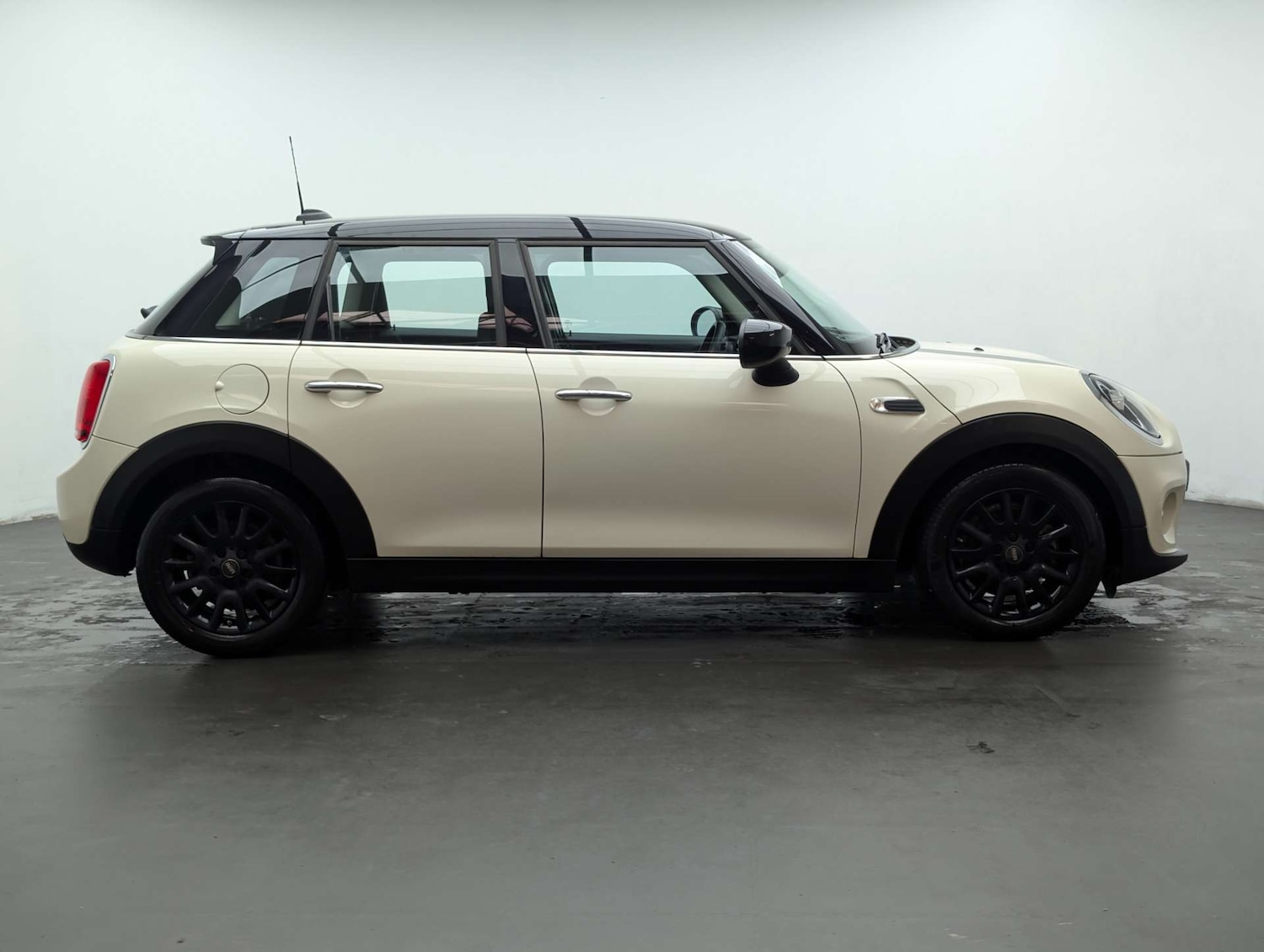 Used MINI Hatch 2020 for sale - 78123013: Photo 5