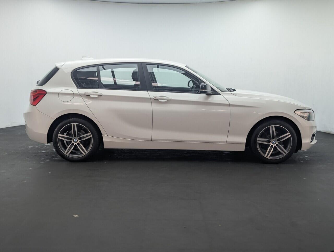 Used BMW 1 Series 2018 for sale - 76422625: Photo 9