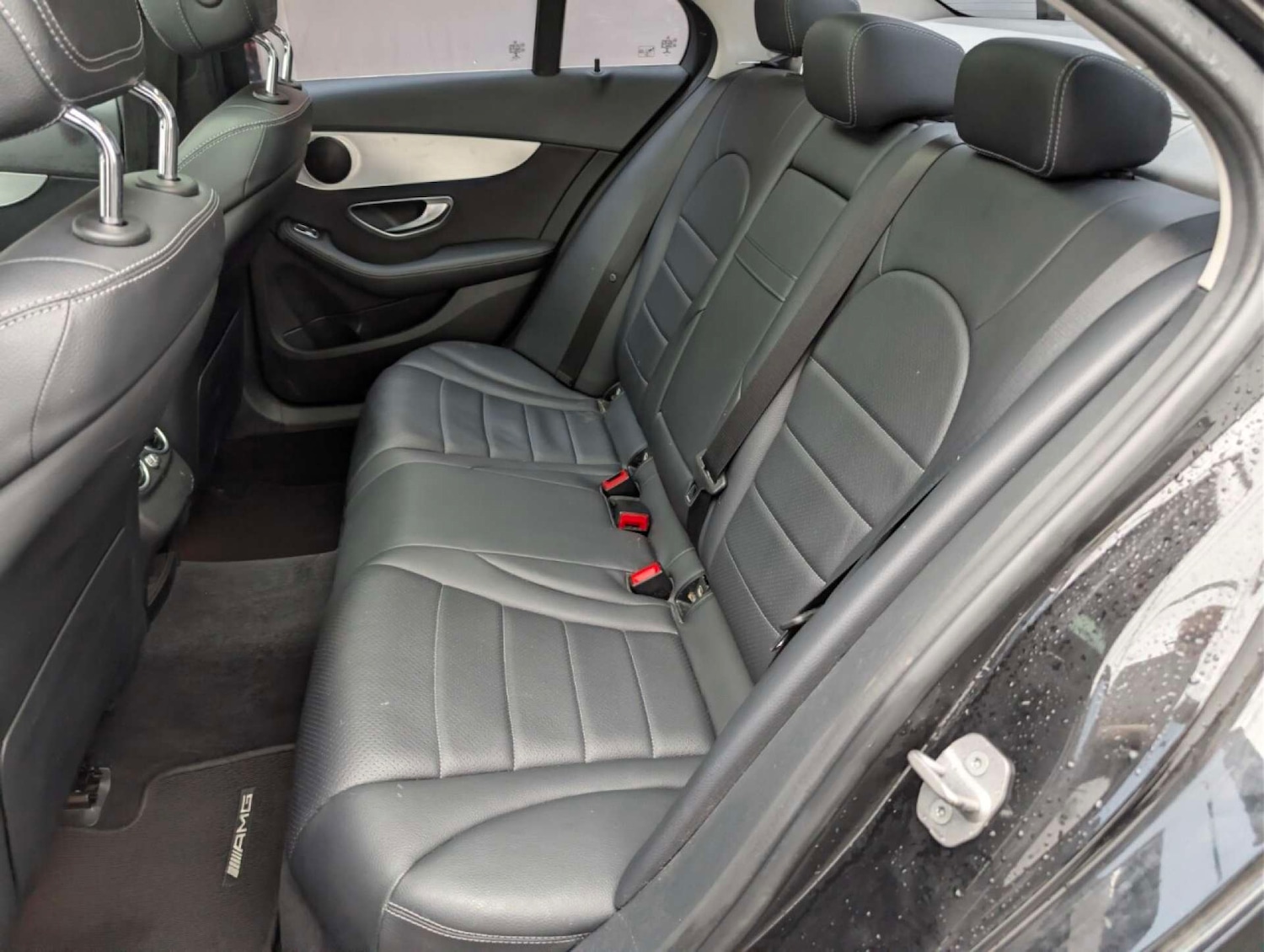 Used Mercedes-Benz C Class 2017 for sale - 77766907: Photo 2