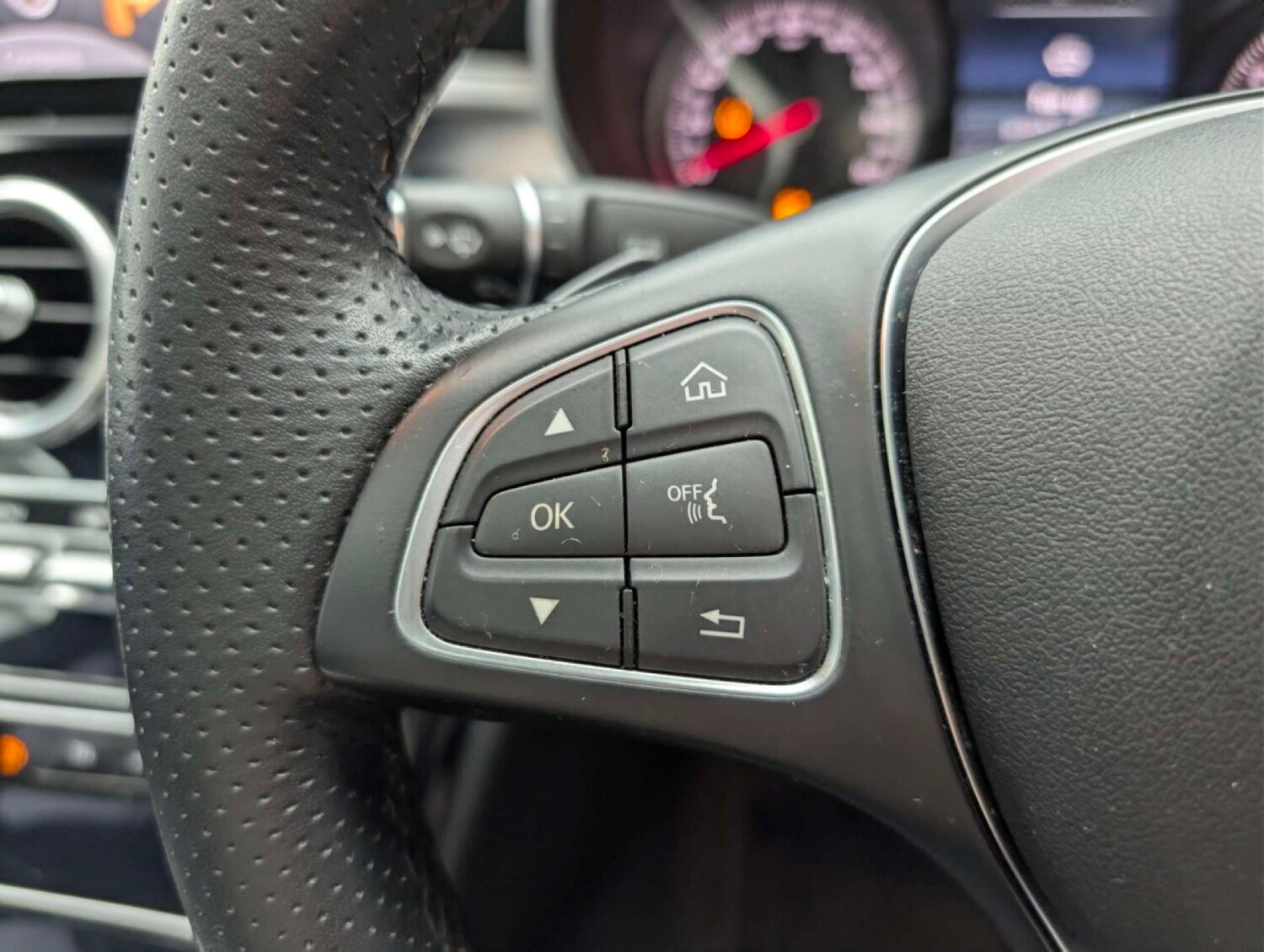 Used Mercedes-Benz C Class 2017 for sale - 77766907: Photo 26