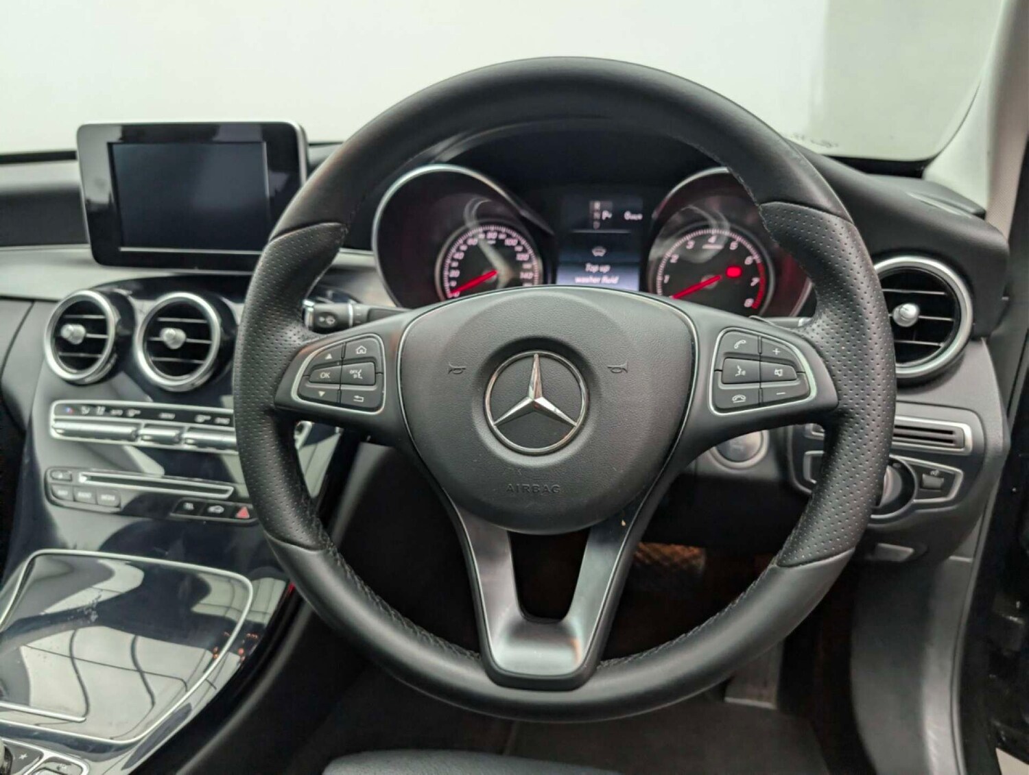 Used Mercedes-Benz C Class 2017 for sale - 77766907: Photo 32