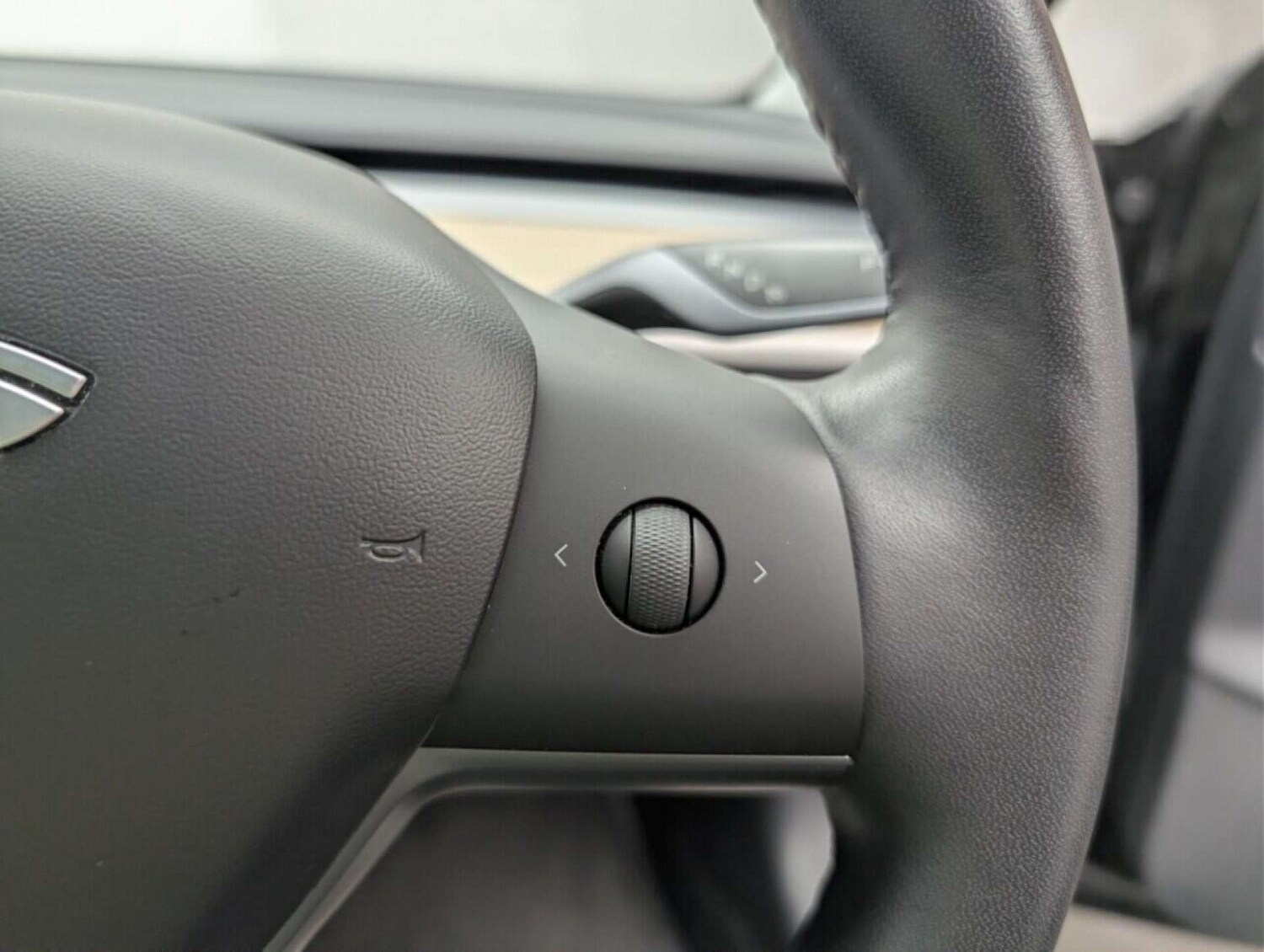 Used Tesla Model 3 2019 for sale - 77713406: Photo 18